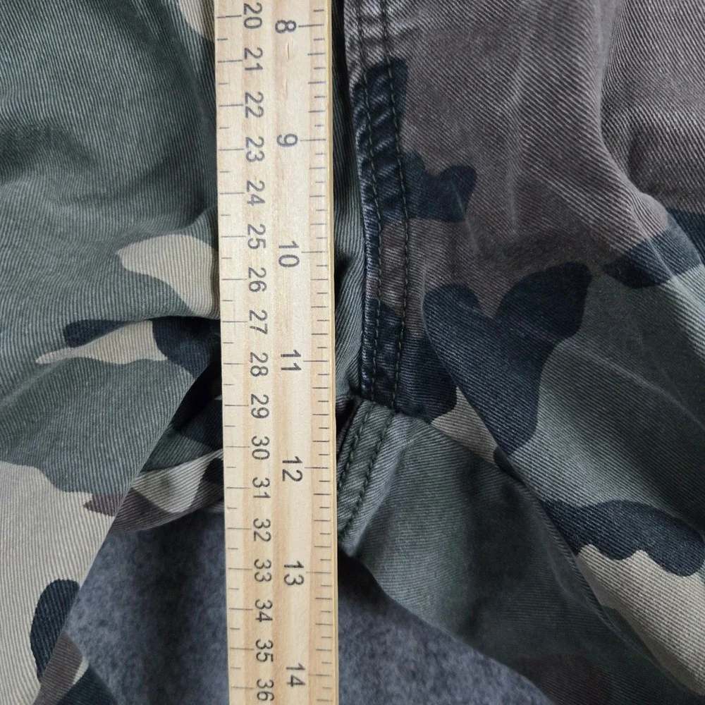 Old Navy Cargo Shorts Mens 32 Green Camo Woodland Tactical Gorpcore Skater Y2k